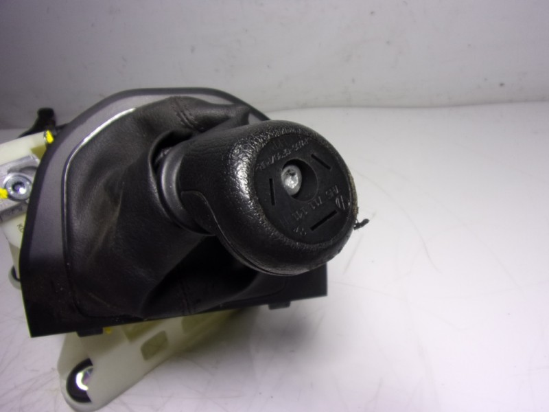 Recambio de palanca cambio para volkswagen t6 transporter 2.0 tdi referencia OEM IAM 7E0711025B 7E0711025B 7E1711877C