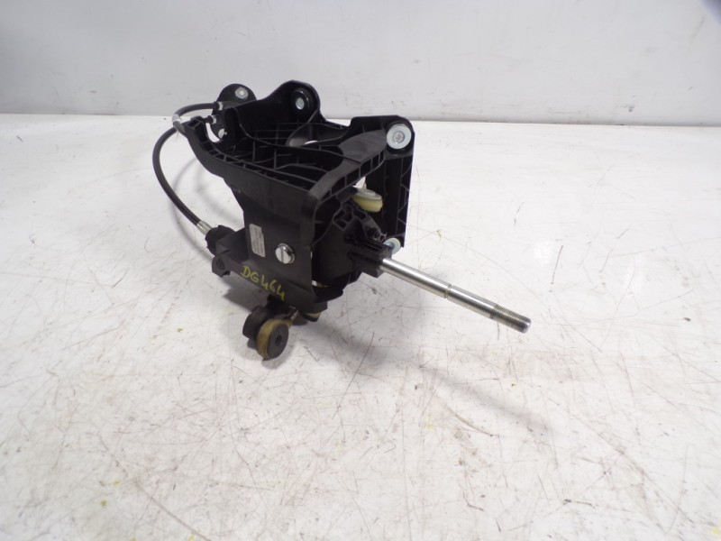 Recambio de palanca cambio para ford c-max 1.6 tdci cat referencia OEM IAM 1788830 AV6R7C453MKG 