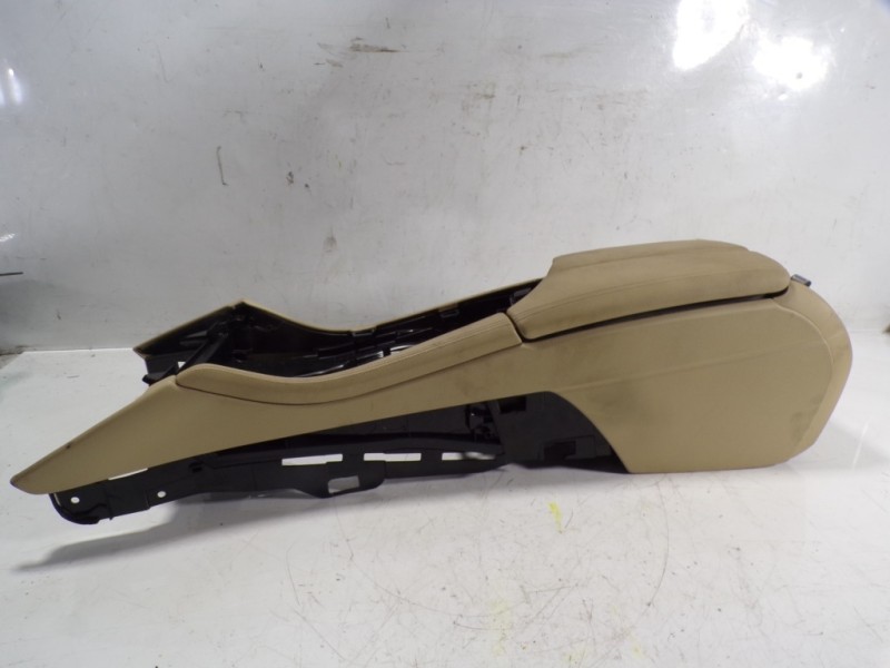 Recambio de apoyabrazos central para bmw serie 5 lim. (f10) 2.0 turbodiesel referencia OEM IAM 51169288908  