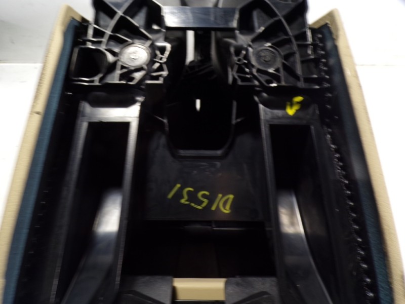 Recambio de apoyabrazos central para bmw serie 5 lim. (f10) 2.0 turbodiesel referencia OEM IAM 51169288908  