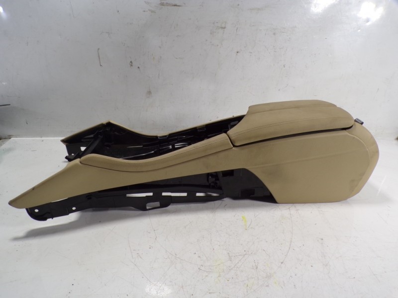 Recambio de apoyabrazos central para bmw serie 5 lim. (f10) 2.0 turbodiesel referencia OEM IAM 51169288908  