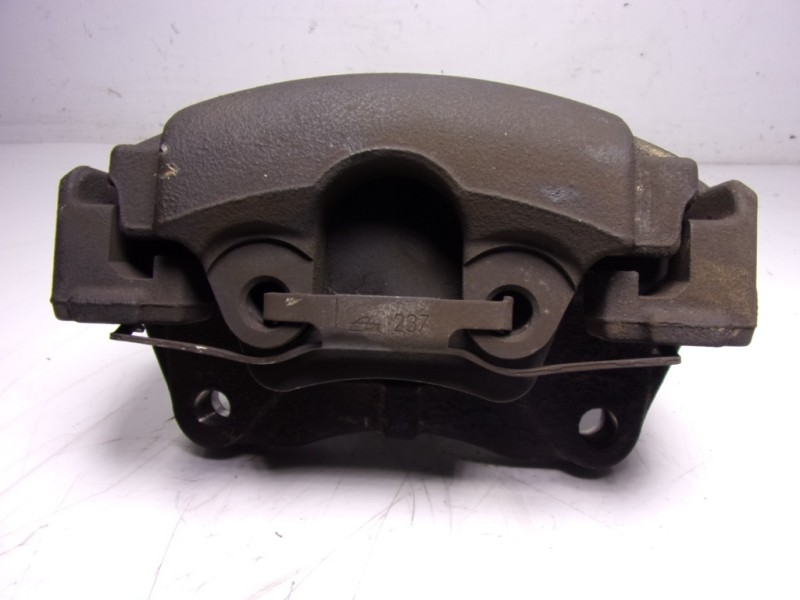 Recambio de pinza freno delantera derecha para volkswagen t6 transporter 2.0 tdi referencia OEM IAM 7H0615124C  