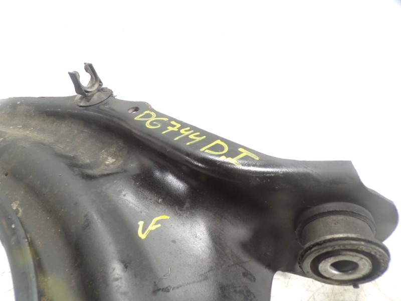 Recambio de brazo suspension inferior delantero izquierdo para renault kangoo 1.5 dci diesel referencia OEM IAM   