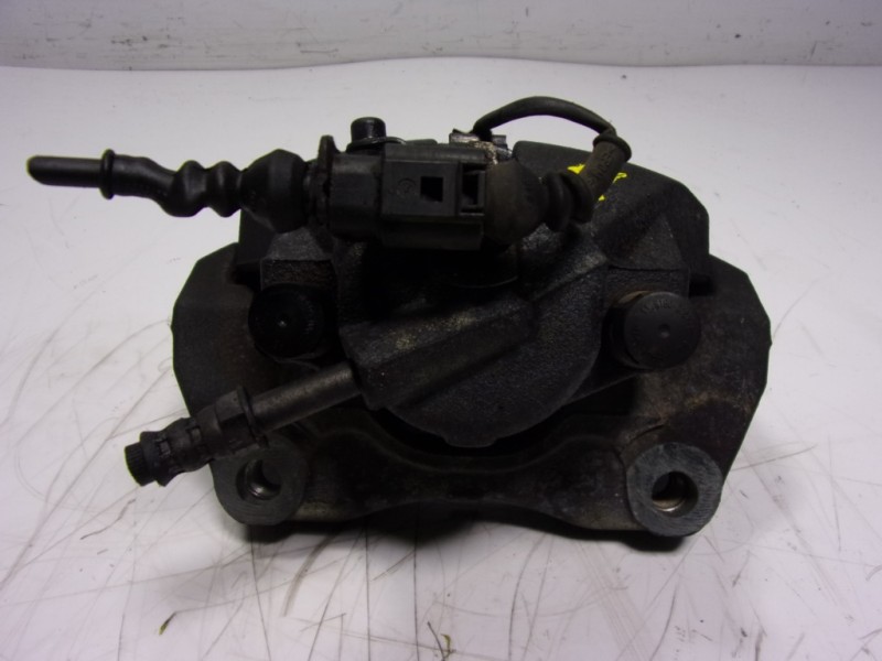 Recambio de pinza freno delantera izquierda para volkswagen t6 transporter 2.0 tdi referencia OEM IAM 7H0615123C  
