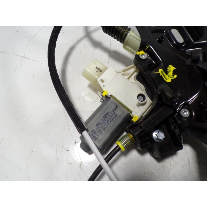 Recambio de elevalunas delantero izquierdo para bmw serie 5 lim. (f10) 2.0 turbodiesel referencia OEM IAM 51337182131 7248171 