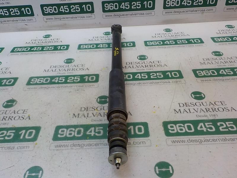 Recambio de amortiguador trasero derecho para dacia duster basis 4x2 referencia OEM IAM 562105043R  