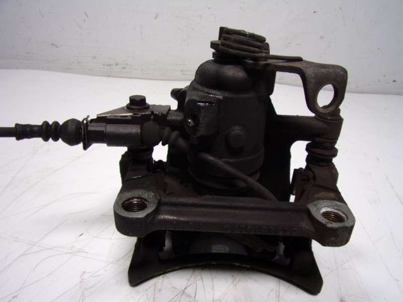 Recambio de pinza freno trasera derecha para volkswagen t6 transporter 2.0 tdi referencia OEM IAM 7H0615424A  