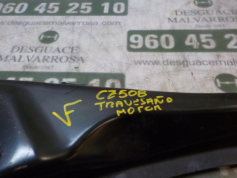 Recambio de travesaño inferior para toyota corolla (e12) 2.0 turbodiesel cat referencia OEM IAM   