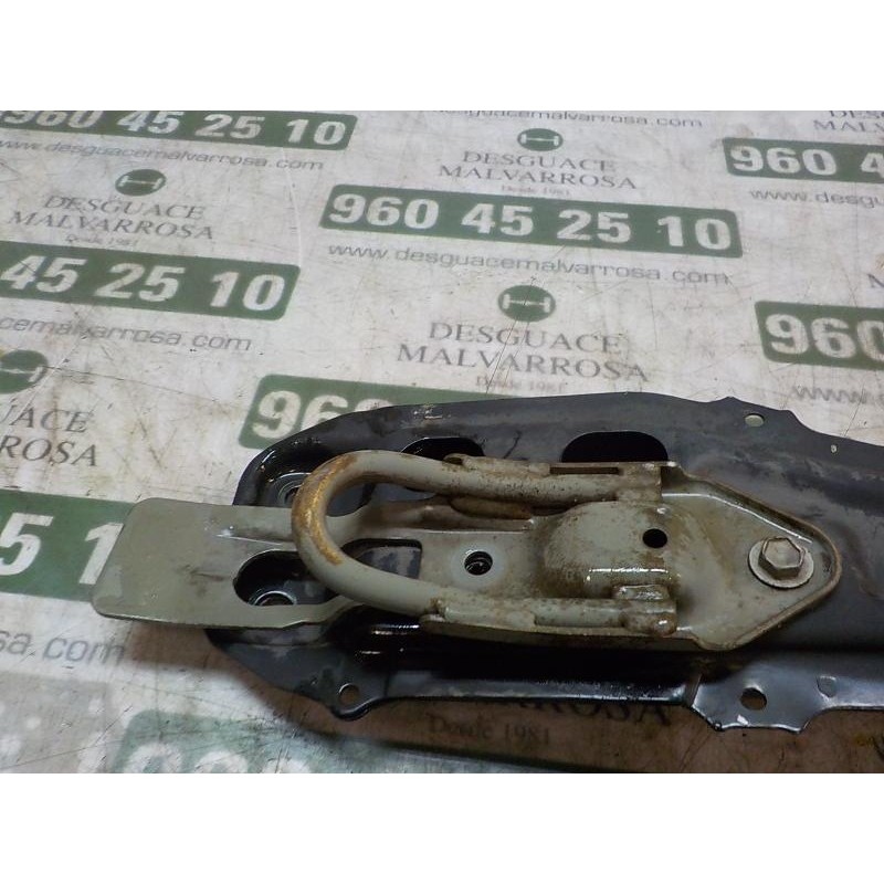 Recambio de travesaño inferior para toyota corolla (e12) 2.0 turbodiesel cat referencia OEM IAM   