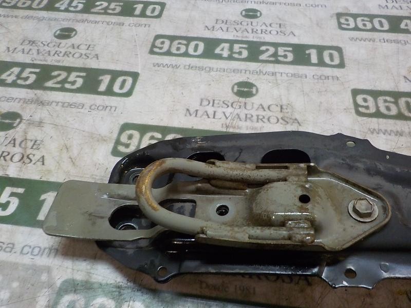 Recambio de travesaño inferior para toyota corolla (e12) 2.0 turbodiesel cat referencia OEM IAM   