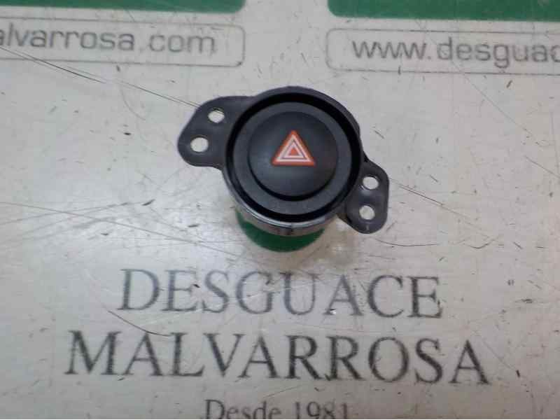 Recambio de warning para toyota aygo 1.0 vvti referencia OEM IAM 843320H020  