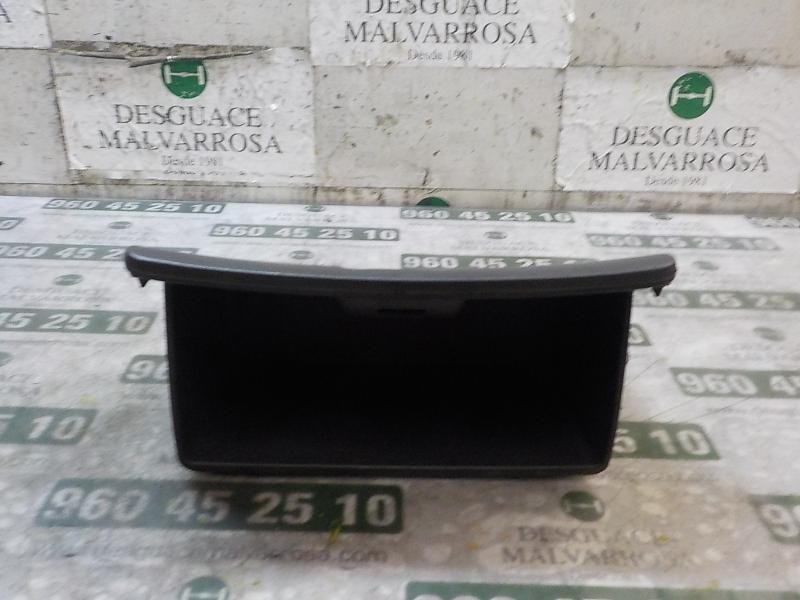 Recambio de guantera para toyota corolla (e12) 2.0 turbodiesel cat referencia OEM IAM   