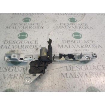 ELEVALUNAS TRASERO DERECHO 