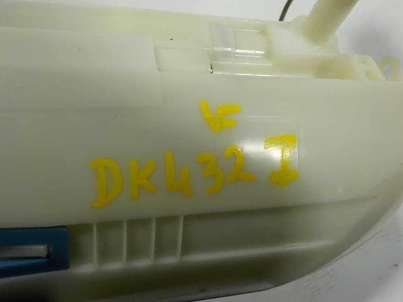 Recambio de aforador para lexus is 300h referencia OEM IAM 7702453080 7702053190 