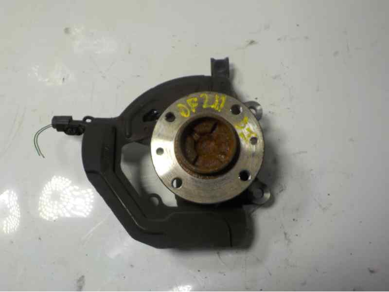 Recambio de mangueta delantera izquierda para smart forfour 0.9 turbo cat referencia OEM IAM A4533320200  