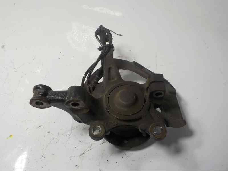 Recambio de mangueta delantera izquierda para smart forfour 0.9 turbo cat referencia OEM IAM A4533320200  
