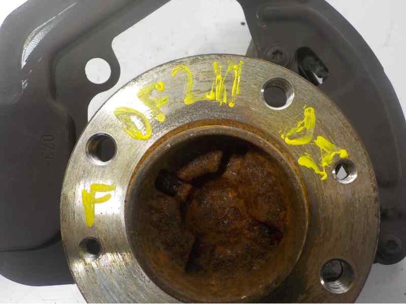 Recambio de mangueta delantera izquierda para smart forfour 0.9 turbo cat referencia OEM IAM A4533320200  