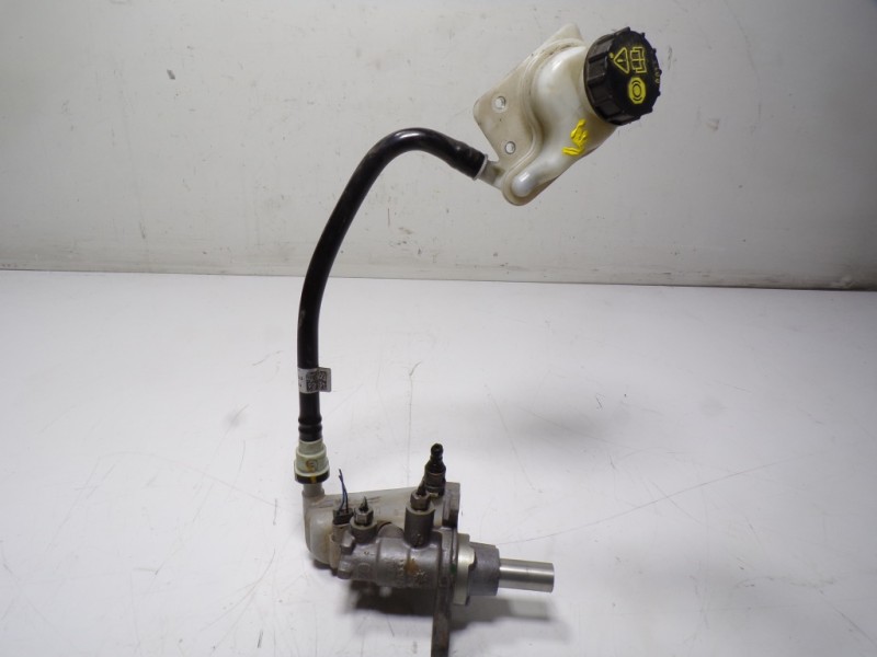 Recambio de bomba freno para ford transit courier 1.5 tdci cat referencia OEM IAM 1751664 EY162K478AC 