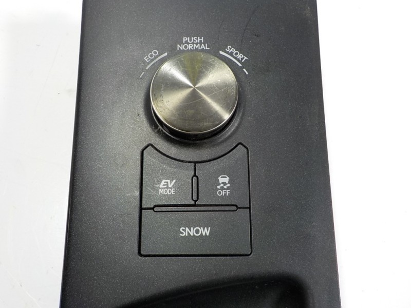 Recambio de modulo electronico para lexus is 300h referencia OEM IAM 8478053100 75F941L 