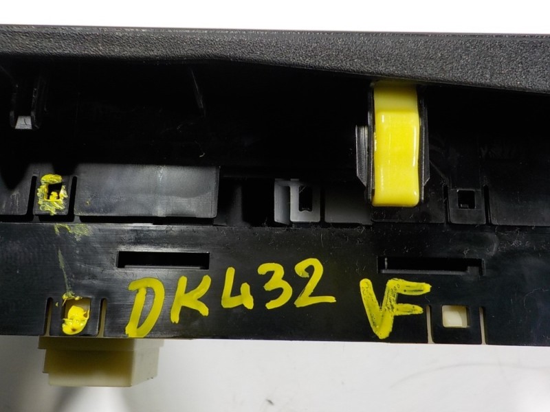 Recambio de modulo electronico para lexus is 300h referencia OEM IAM 8478053100 75F941L 