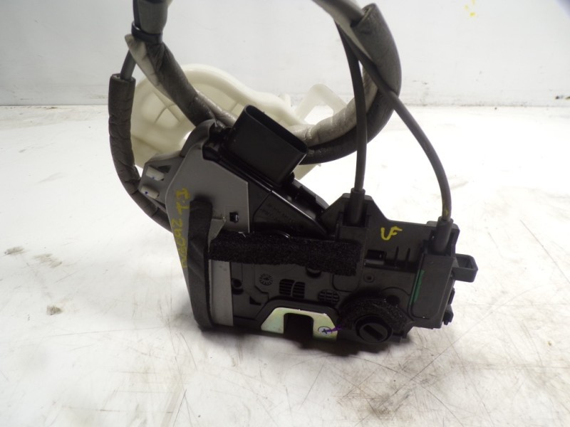 Recambio de cerradura puerta trasera izquierda para hyundai ioniq hybrid referencia OEM IAM 81410G2000 81410G2000 