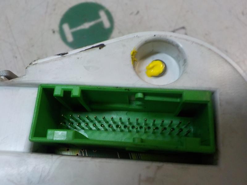 Recambio de cuadro instrumentos para volkswagen polo berlina (6n2) 1.4 16v referencia OEM IAM   