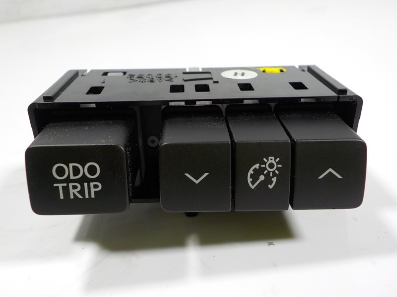 Recambio de modulo electronico para lexus is 300h referencia OEM IAM 8497553011 15D052 