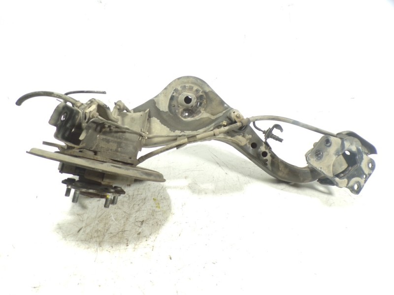 Recambio de mangueta trasera derecha para nissan qashqai (j10) 1.6 16v cat referencia OEM IAM 55501JD00A  