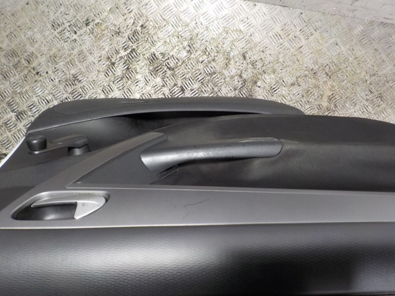 Recambio de puerta trasera izquierda para citroën c4 grand picasso tonic referencia OEM IAM 9006K4  