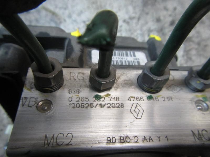 Recambio de abs para dacia sandero ambiance referencia OEM IAM 8201063079 0265262718 0265262718