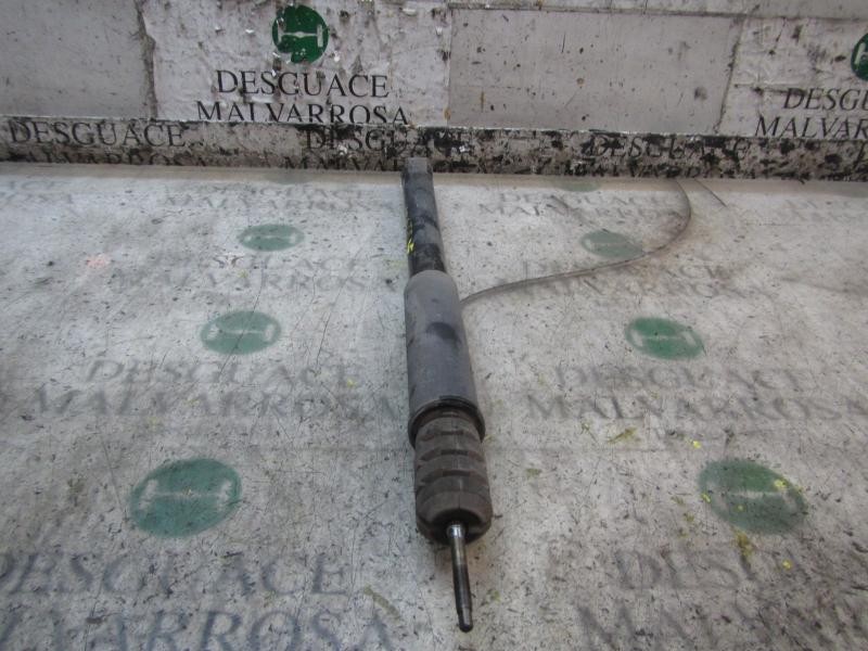 Recambio de amortiguador trasero izquierdo para dacia sandero ambiance referencia OEM IAM 8200953294  