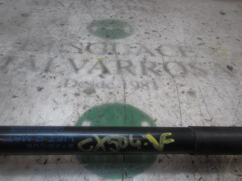 Recambio de amortiguadores maletero / porton para dacia sandero ambiance referencia OEM IAM 8200735264  