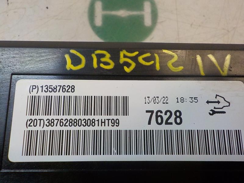 Recambio de modulo electronico para opel insignia berlina selective referencia OEM IAM 13587628  