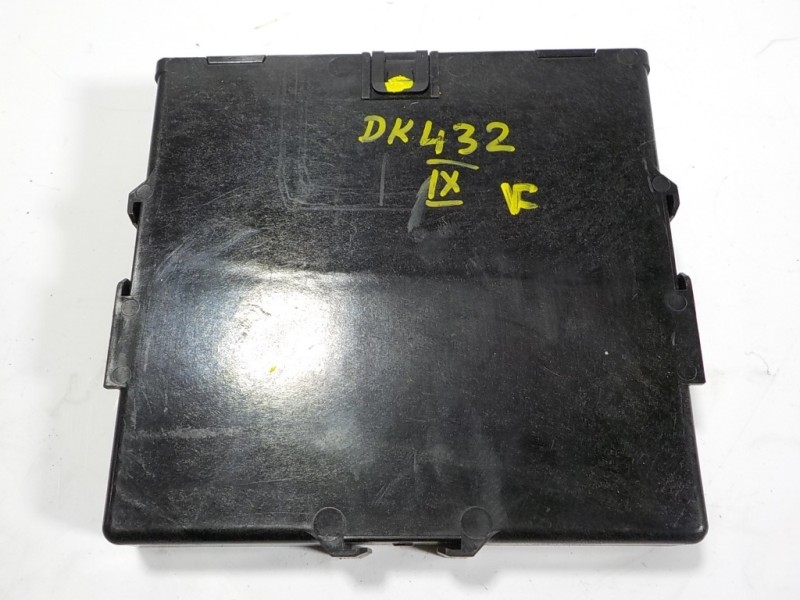 Recambio de modulo electronico para lexus is 300h referencia OEM IAM 8998153010 8998153010 