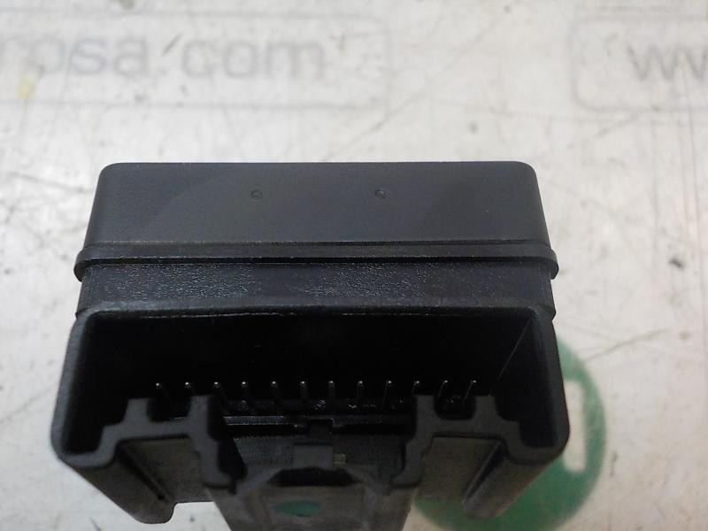 Recambio de mando retrovisor para opel insignia berlina selective referencia OEM IAM 13271827  