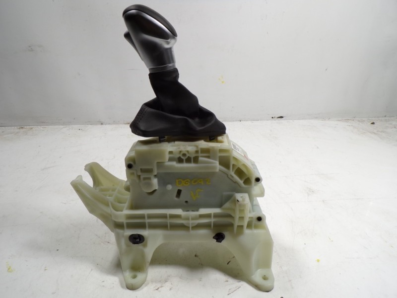 Recambio de palanca cambio para hyundai ioniq hybrid referencia OEM IAM 46700F2210 46700F2210 