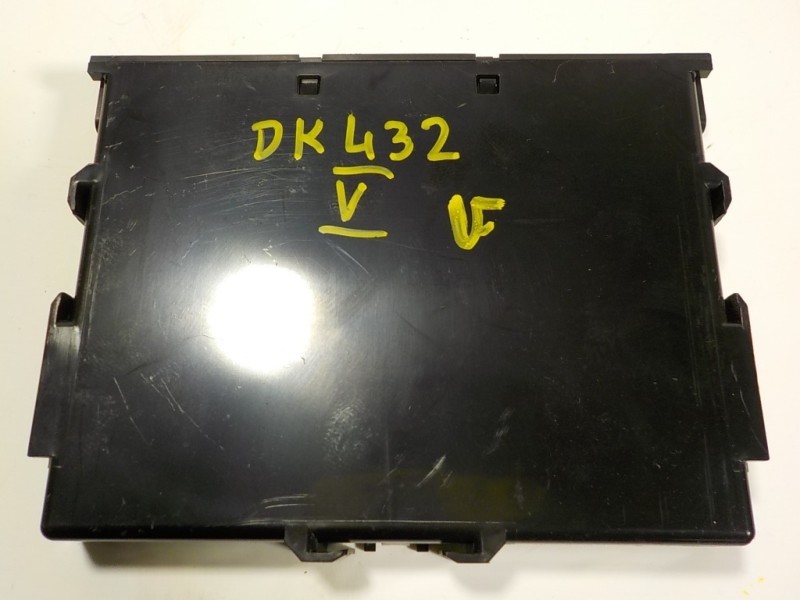 Recambio de modulo electronico para lexus is 300h referencia OEM IAM 8999053390 8999053390 