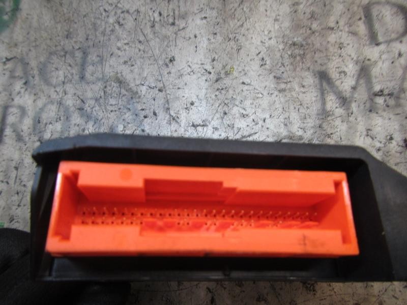 Recambio de centralita airbag para dacia sandero ambiance referencia OEM IAM 8201163282 8201163282 28404802033