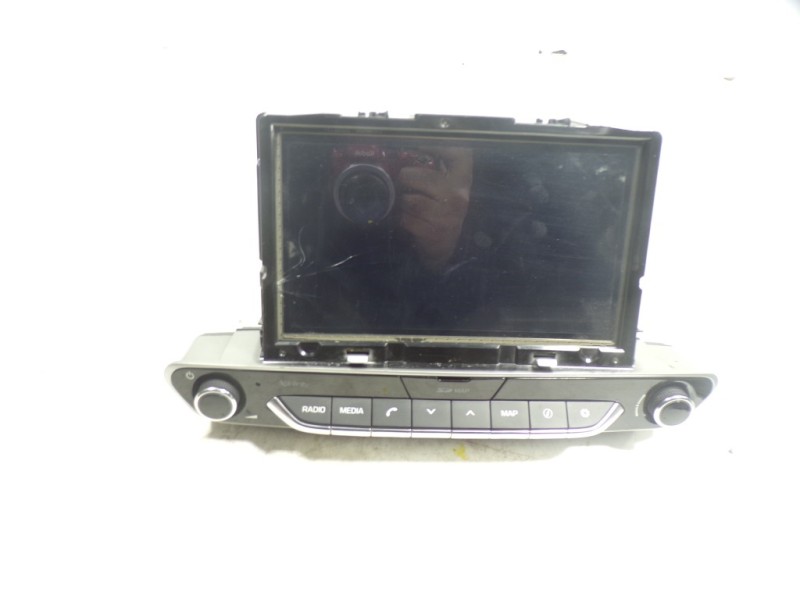 Recambio de pantalla multifuncion para hyundai ioniq hybrid referencia OEM IAM 96550G2251PGB 96550G2251 