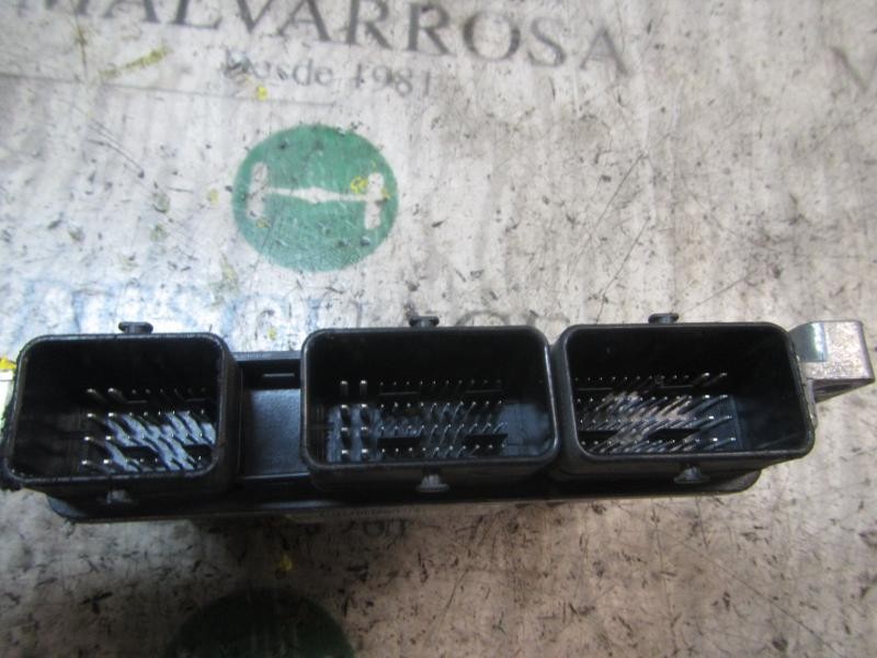 Recambio de centralita motor uce para dacia sandero ambiance referencia OEM IAM 237102280R 237100703R 