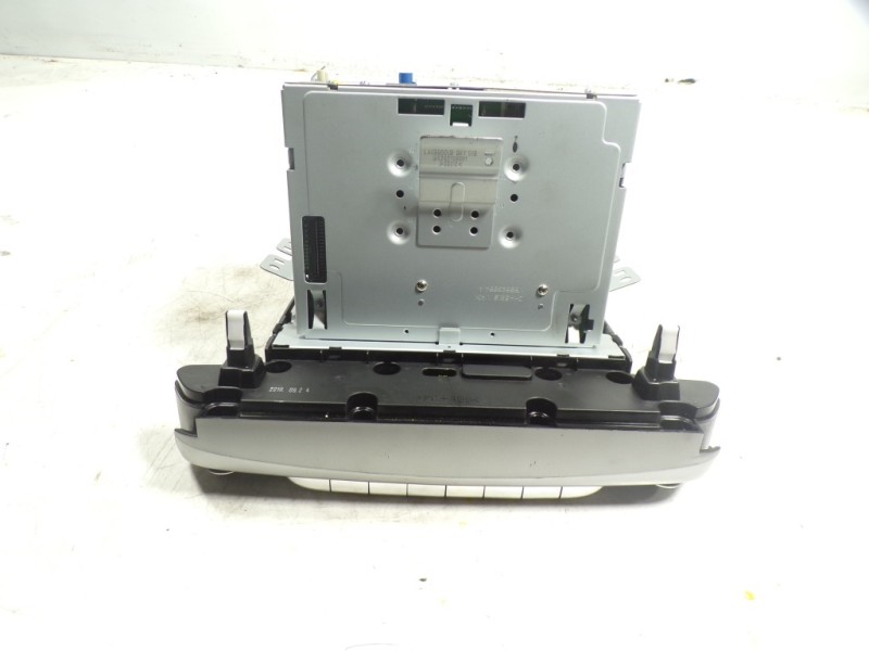 Recambio de pantalla multifuncion para hyundai ioniq hybrid referencia OEM IAM 96550G2251PGB 96550G2251 