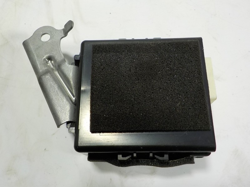 Recambio de modulo electronico para lexus is 300h referencia OEM IAM 8597053060 8597053060 