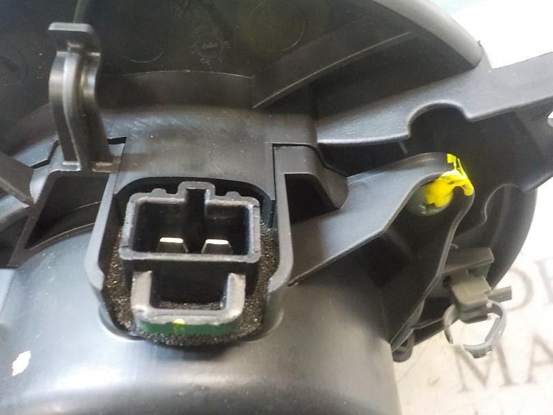 Recambio de motor calefaccion para opel insignia berlina selective referencia OEM IAM 13265193  