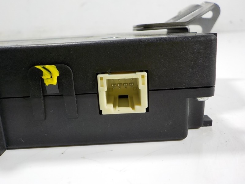 Recambio de modulo electronico para lexus is 300h referencia OEM IAM 896C053010 896C053010 