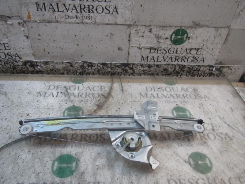 Recambio de elevalunas delantero izquierdo para dacia sandero ambiance referencia OEM IAM 8200733829  