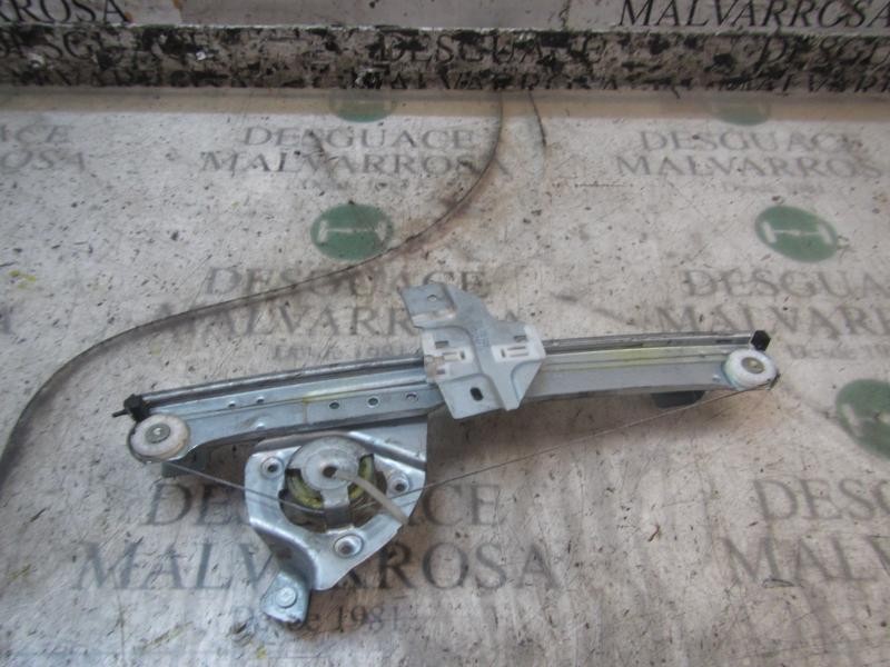 Recambio de elevalunas trasero derecho para dacia sandero ambiance referencia OEM IAM 8200733832  