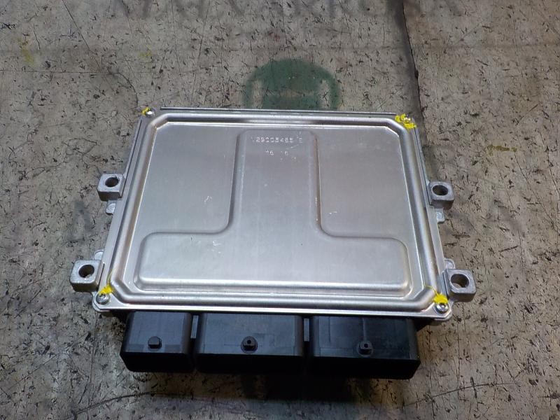 Recambio de centralita motor uce para renault clio iv 0.9 referencia OEM IAM 237107175R 237107175R 