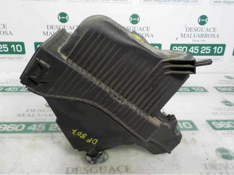 Recambio de filtro aire para renault clio iii 1.2 16v referencia OEM IAM   