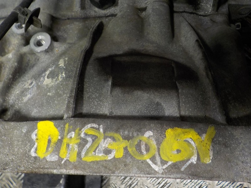 Recambio de caja cambios para hyundai ix20 1.4 crdi cat referencia OEM IAM 4300032257 WBJ6 