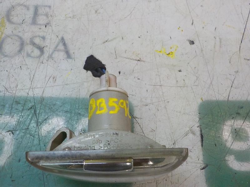 Recambio de piloto lateral izquierdo para opel insignia berlina selective referencia OEM IAM 13252455  